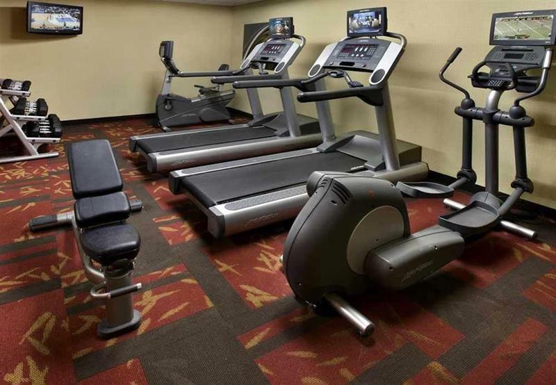 Courtyard By Marriott Pittsburgh Airport Hotel Coraopolis Exterior photo